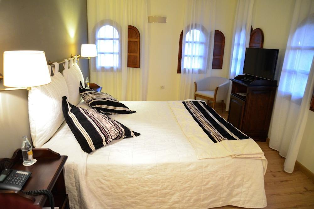 Hotel Cardenal Ram Morella Exterior photo