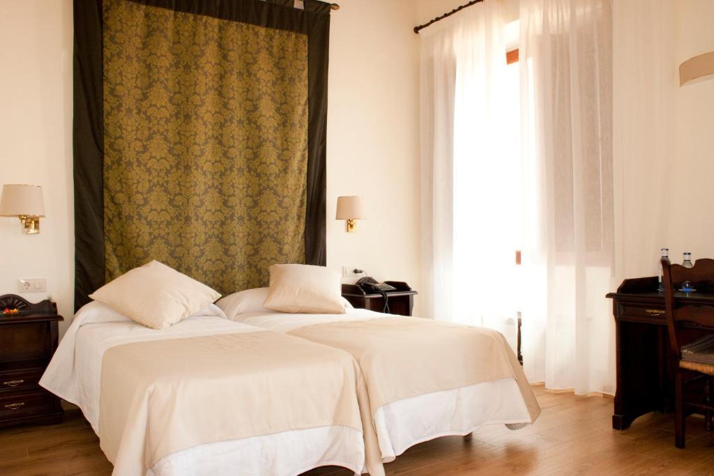 Hotel Cardenal Ram Morella Room photo