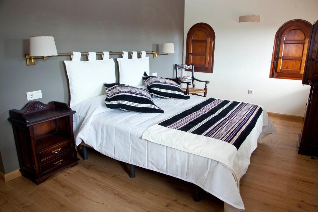 Hotel Cardenal Ram Morella Room photo