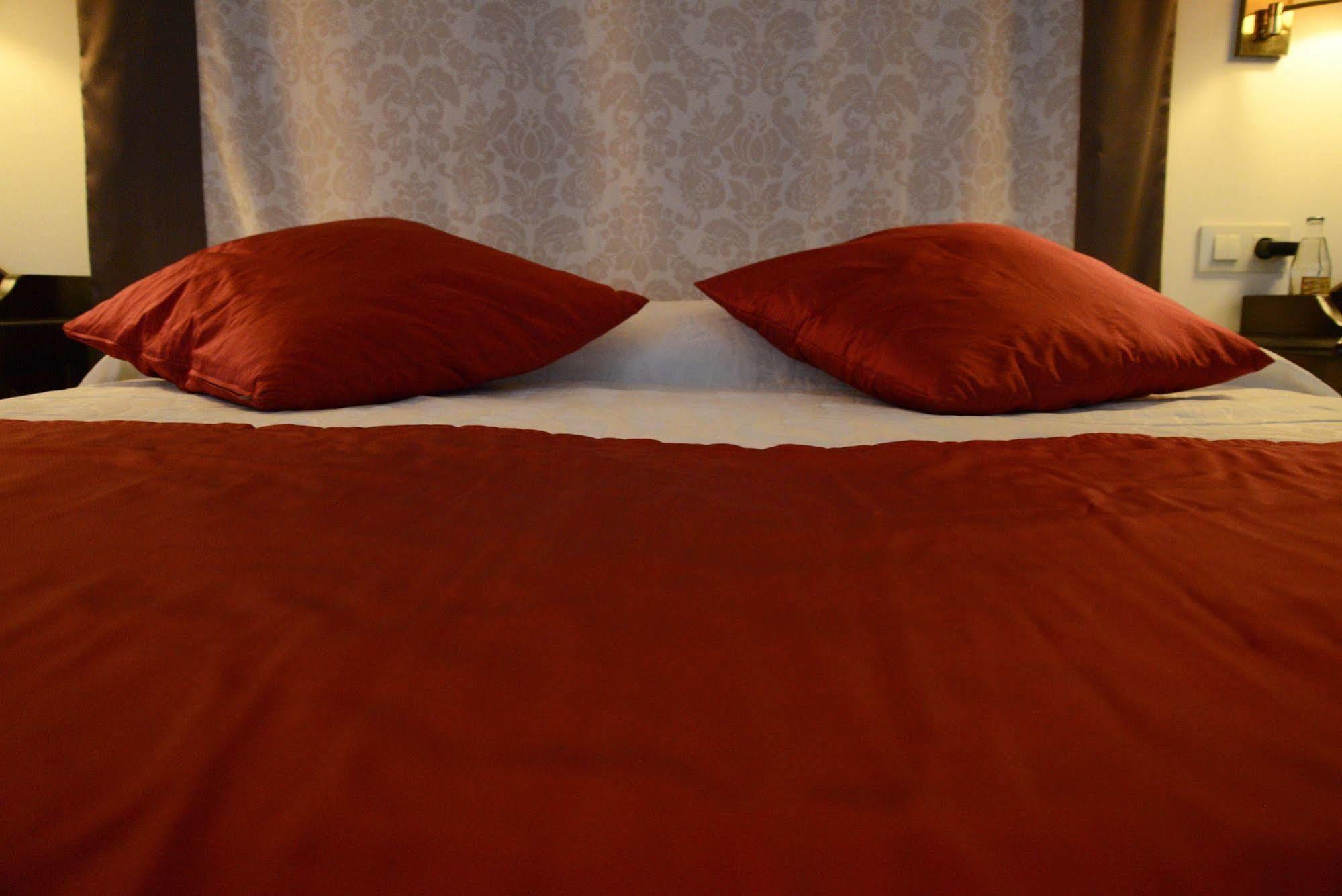 Hotel Cardenal Ram Morella Exterior photo